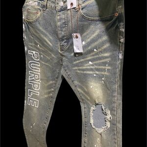 Green Skinny Jeans with Distressed Details